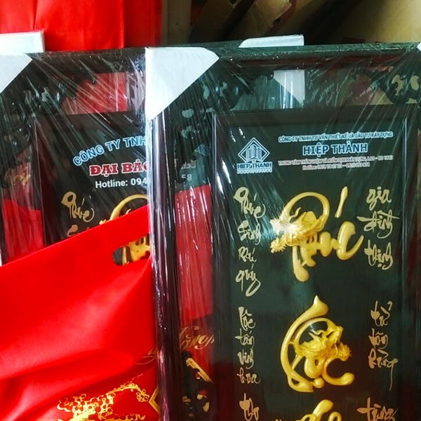 lich go treo tuong Kh&aacute;ch H&agrave;ng 